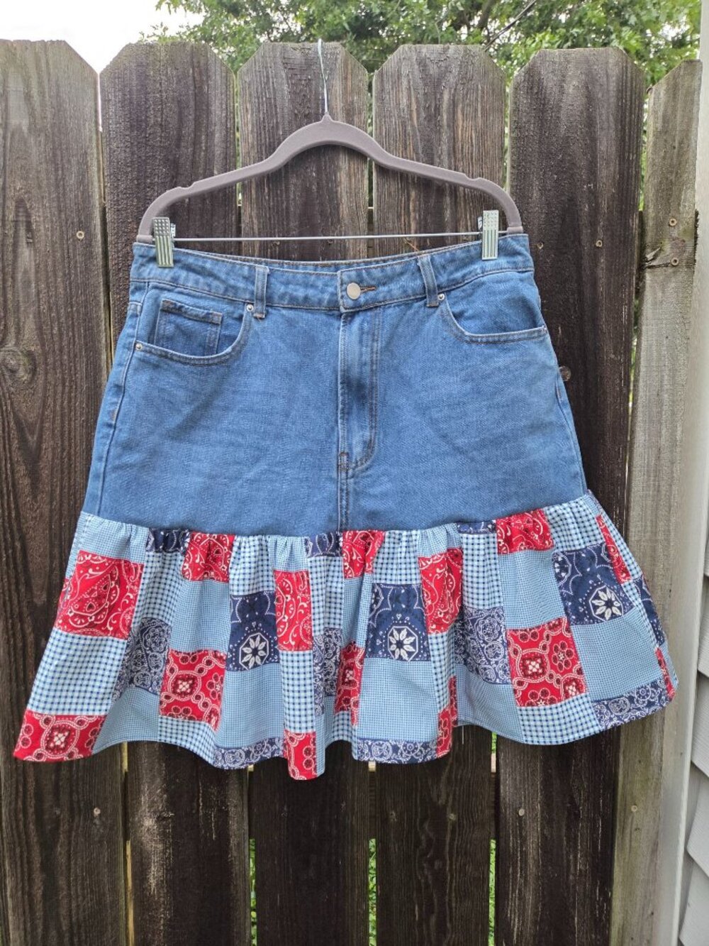 OOAK Denim Patchwork Bandana Ruffle Skirt Upcycled Style Size W 35 Blue/Red